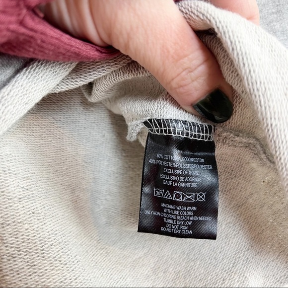 RUN DMC • Cropped Sweatshirt - Picture 9 of 13